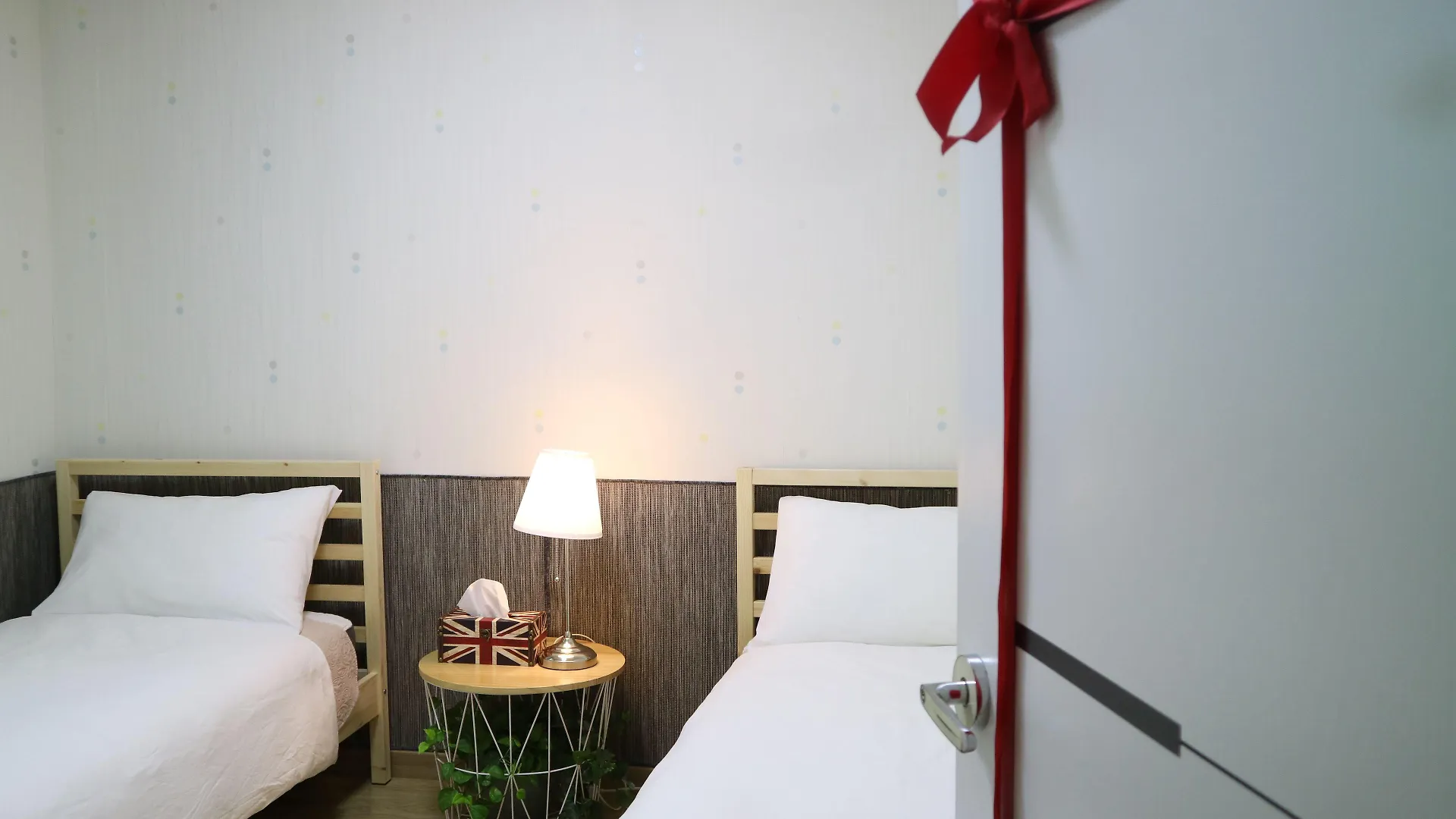 Mr. Kim Guesthouse Incheon 4*,