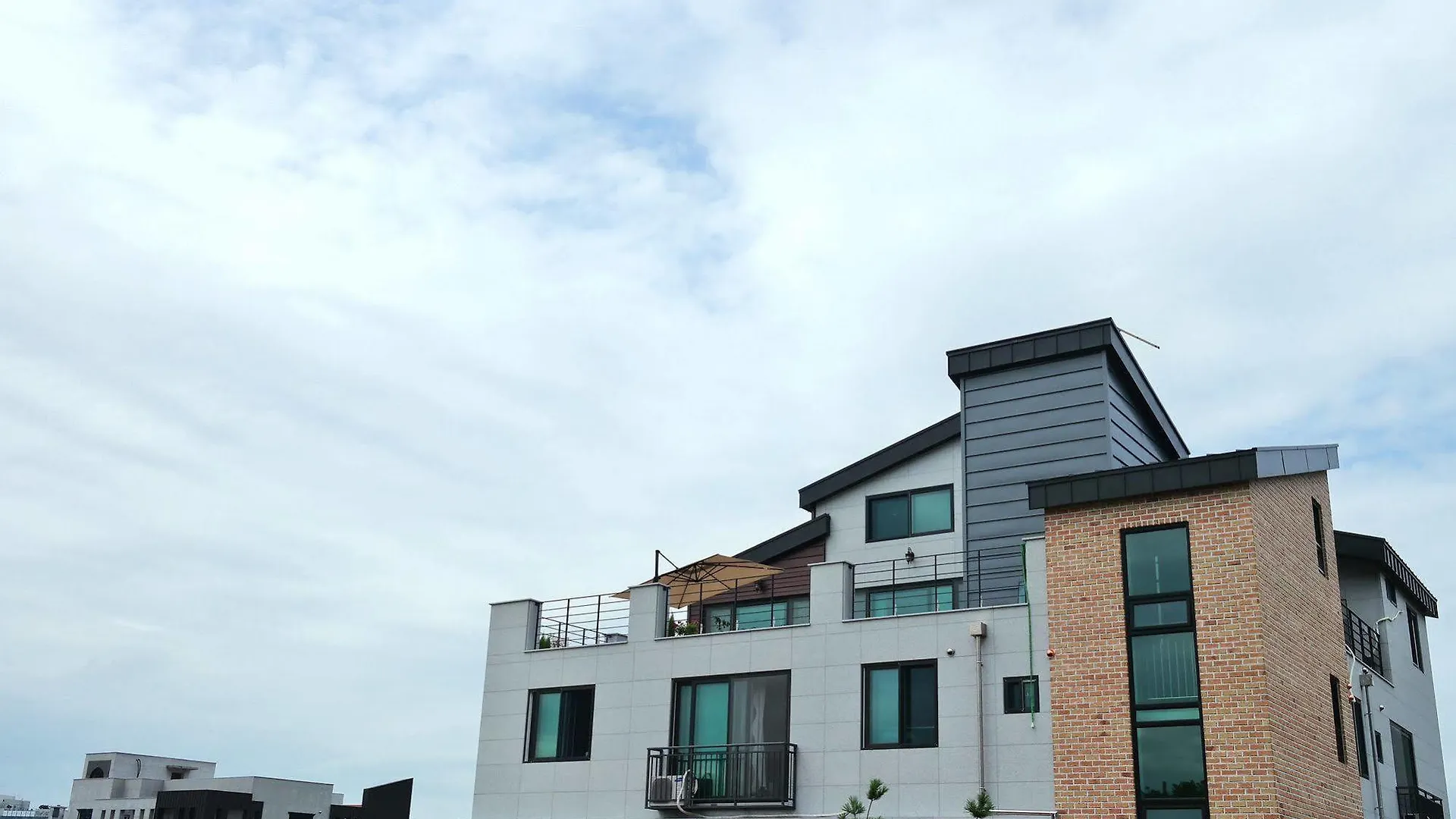 Mr. Kim Guesthouse Incheon 4*,  South Korea