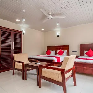 https://janora-hills.kandyhotelsnow.com